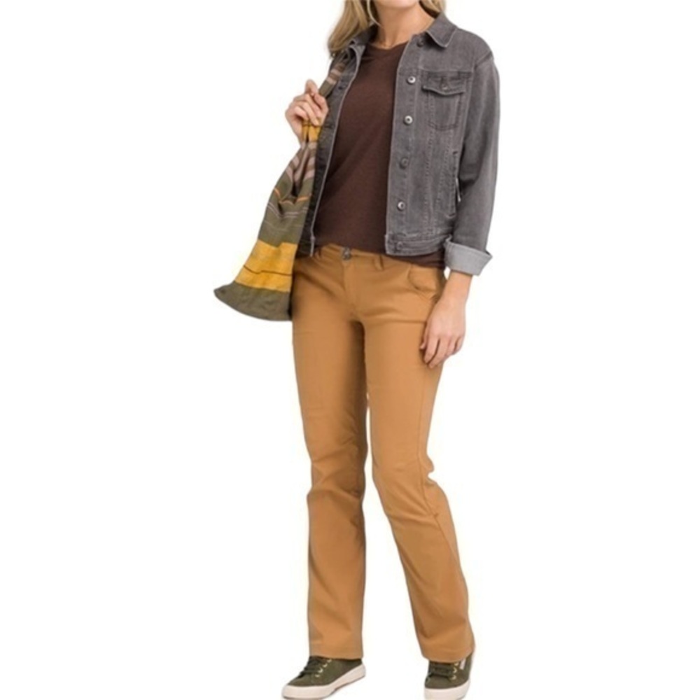 16 Prana Earthbound Halle Pants - Short Inseam
